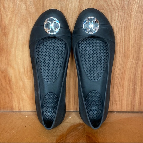 Womens 6 Crocs Gianna Silver Disc Flats Black SEF1218 - Picture 5 of 8